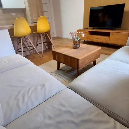 Vida, 3 Minutes Walk To The Center Appartement