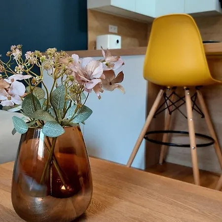 Vida, 3 Minutes Walk To The Center Apartment *